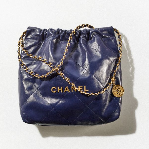 Chanel 22 Small Handbag